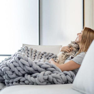 Open image in slideshow, Chunky Knit Blanket
