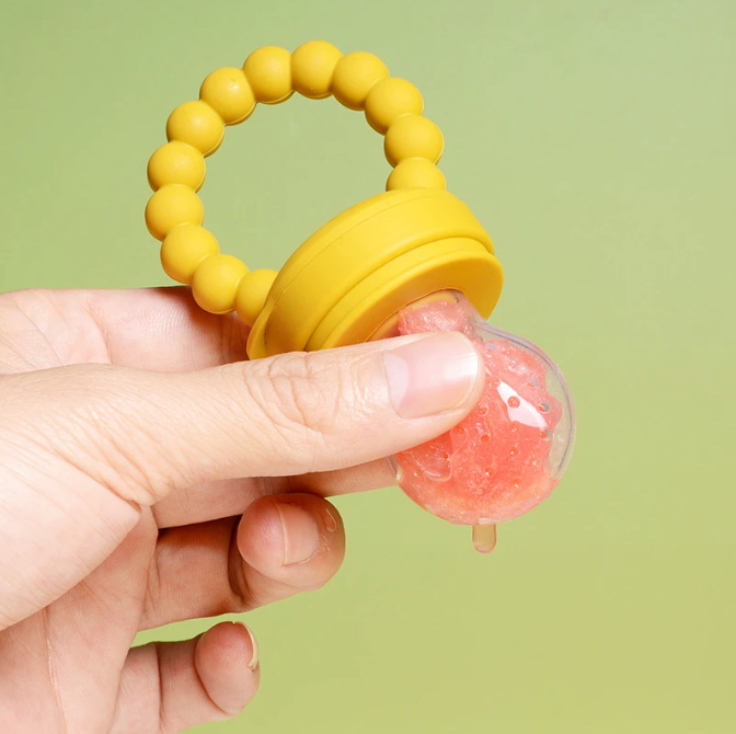 Baby Pacifiers Feeder for Fresh Fruit