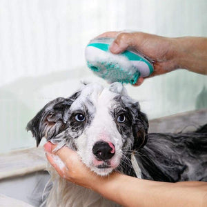 Open image in slideshow, Pet Spa Brush - 2 in 1 Massage and bathe
